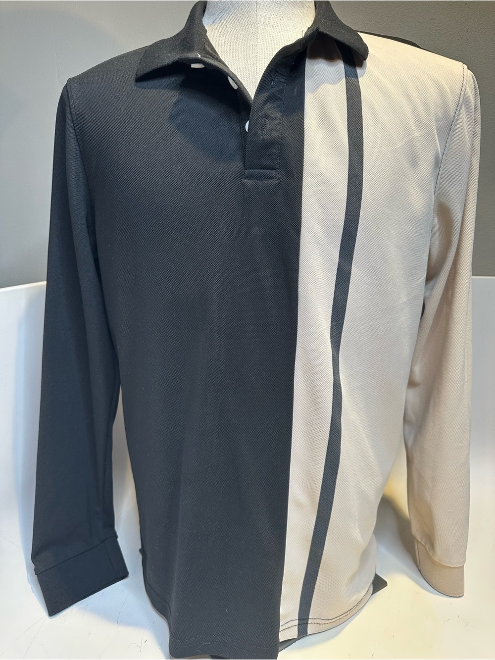 Vintage Vibe Colorblock Long Sleeve Polo (Black & Cream) - Men’s EUC L
